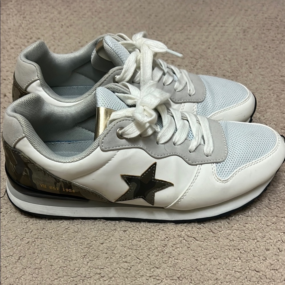 Vintage Havana White and Gold Sneakers